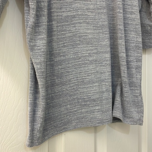 Blue/gray 3/4 sleeve casual top - Size Small - Picture 2 of 5